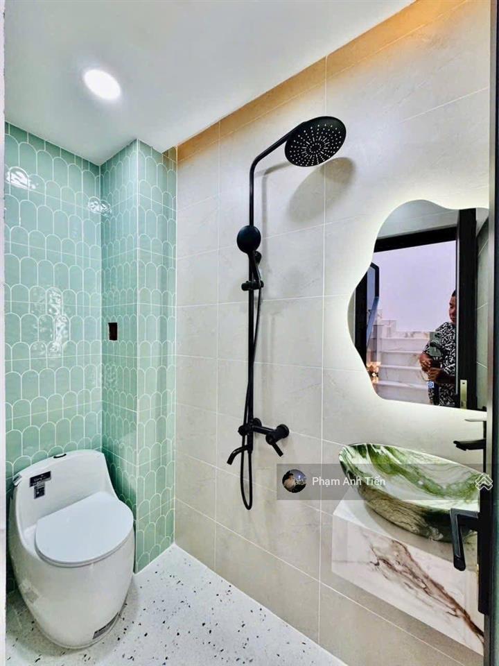Siêu phẩm giá ngộp 3tỷ290/64m2, đường xô viết nghệ tĩnh bình thạnh, đang cho thuê 20tr/th, sát q.1