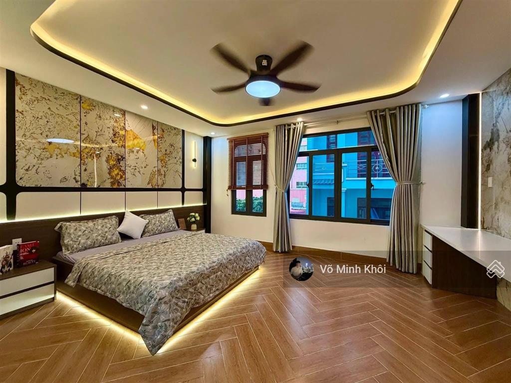 Chú tư bán nhà đường bùi hữu nghĩa  quận 5, dt 88m. có hợp đồng 24tr/th, gần chợ hòa bình