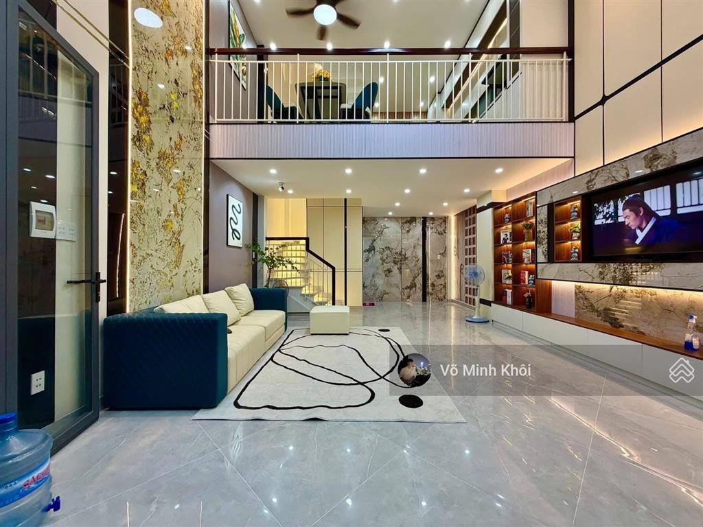 Chú tư bán nhà đường bùi hữu nghĩa  quận 5, dt 88m. có hợp đồng 24tr/th, gần chợ hòa bình