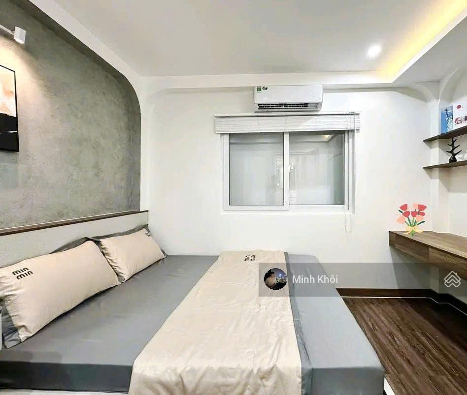 Chú tám bán nhà hoà hưngquận 10. giá 3tỷ5/ 73.4m2 đang cho thuê 28triệu. gần tiểu học lê thị riêng