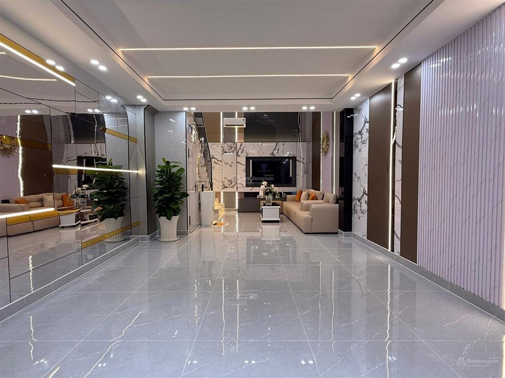 Tìm chủ sở hữu 4tỷ590/80m2 ngay đường vườn chuốiq.3. đang cho thuê 30tr/th gần trường thcs bàn cờ