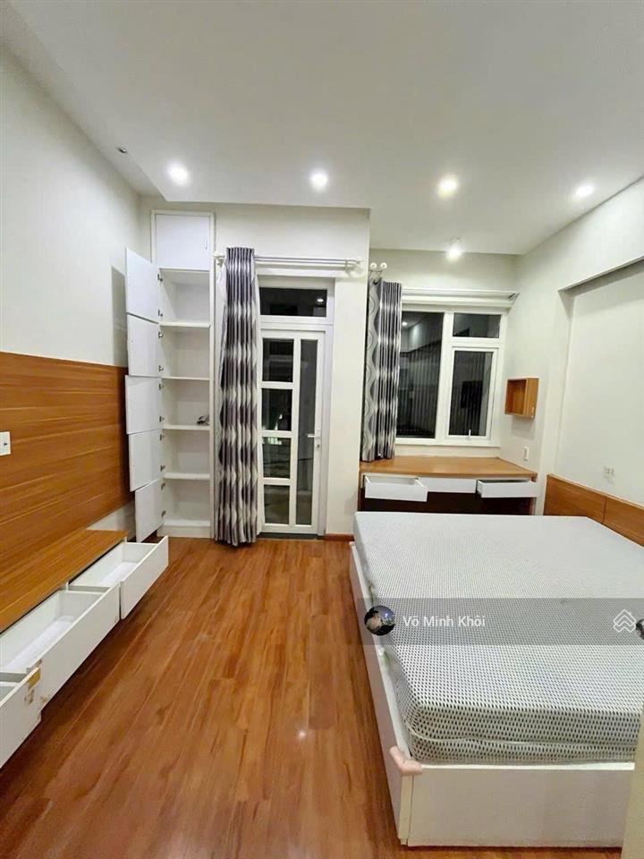Cô liễu bán nhà quận 1  mạc đĩnh chi. gần 80m2, hợp đồng thuê 32tr, gần cv lê văn tám