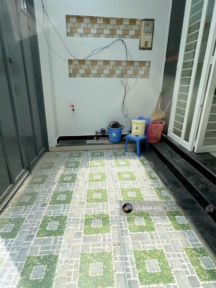 Cô liễu bán nhà quận 1  mạc đĩnh chi. gần 80m2, hợp đồng thuê 32tr, gần cv lê văn tám