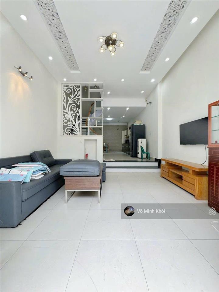 Cô liễu bán nhà quận 1  mạc đĩnh chi. gần 80m2, hợp đồng thuê 32tr, gần cv lê văn tám