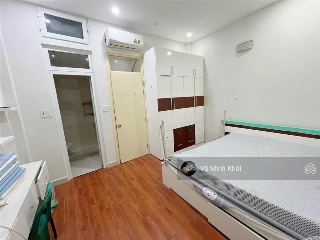Cô liễu bán nhà quận 1  mạc đĩnh chi. gần 80m2, hợp đồng thuê 32tr, gần cv lê văn tám