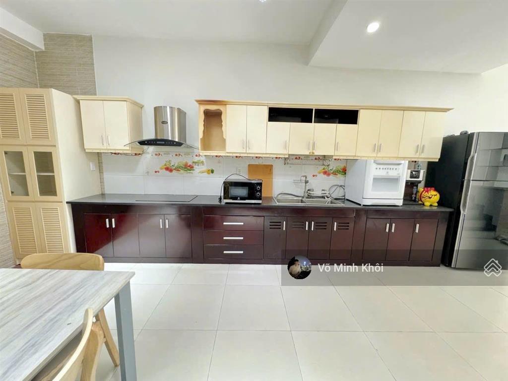 Cô liễu bán nhà quận 1  mạc đĩnh chi. gần 80m2, hợp đồng thuê 32tr, gần cv lê văn tám