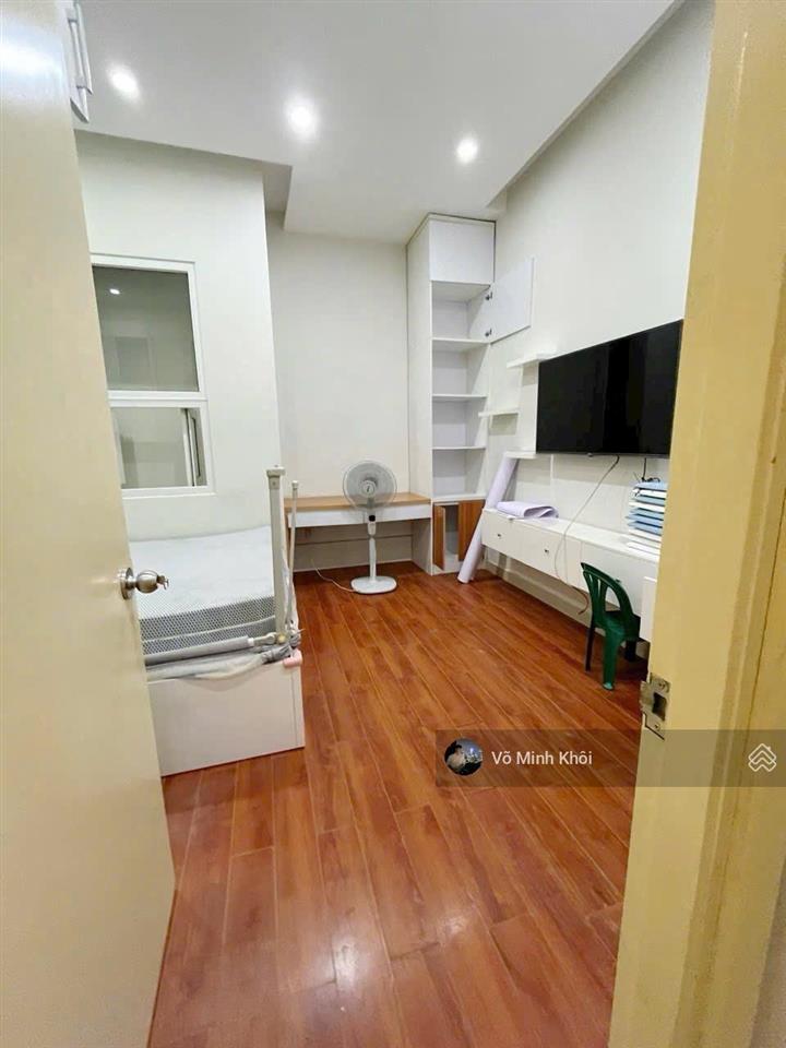 Cô liễu bán nhà quận 1  mạc đĩnh chi. gần 80m2, hợp đồng thuê 32tr, gần cv lê văn tám
