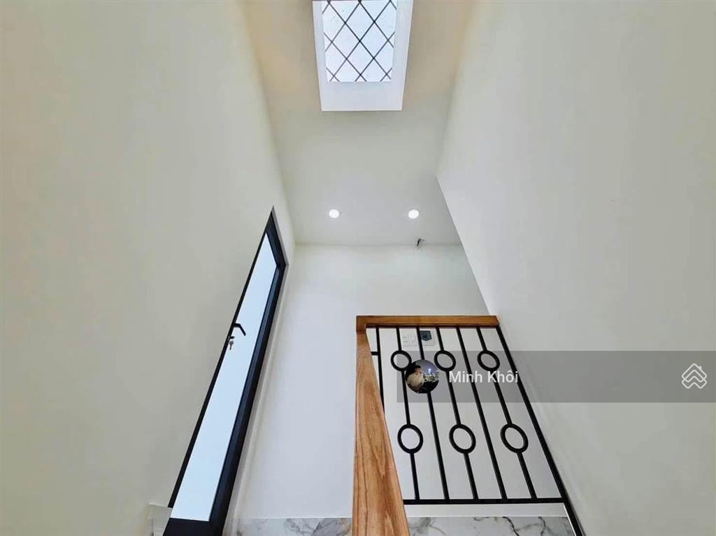 Ra nước ngoài, để lại nhà hồ thị kỷq.10, 63,5m2. gần chợ đêm hồ thị kỷ, cho thuê 18tr