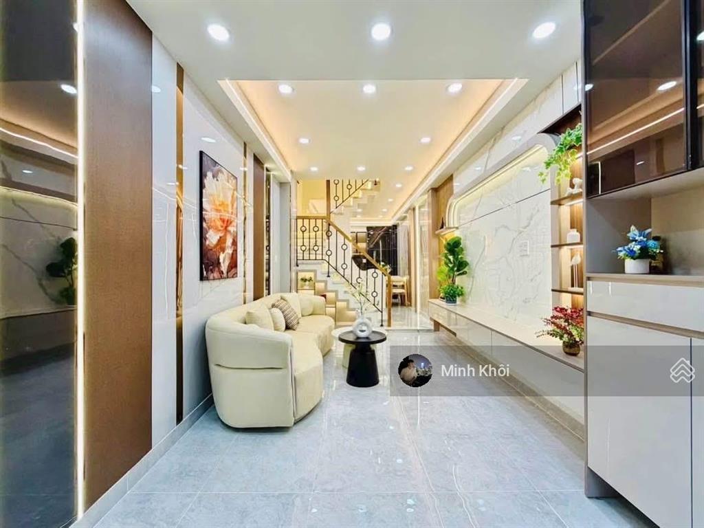 Ra nước ngoài, để lại nhà hồ thị kỷq.10, 63,5m2. gần chợ đêm hồ thị kỷ, cho thuê 18tr