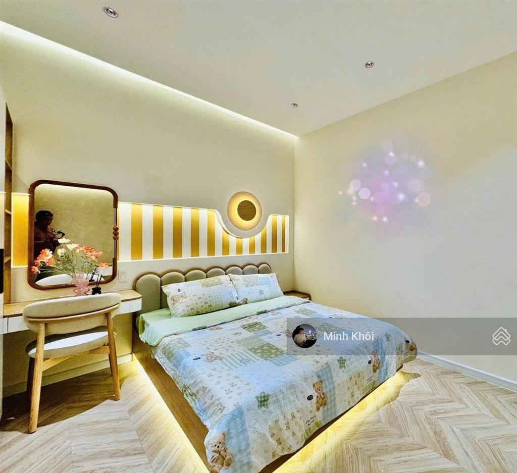 Chính chủ bán nhà phạm ngọc thạchq.3, 73,5m2, gần hồ con rùa. đang cho thuê 24 triệu