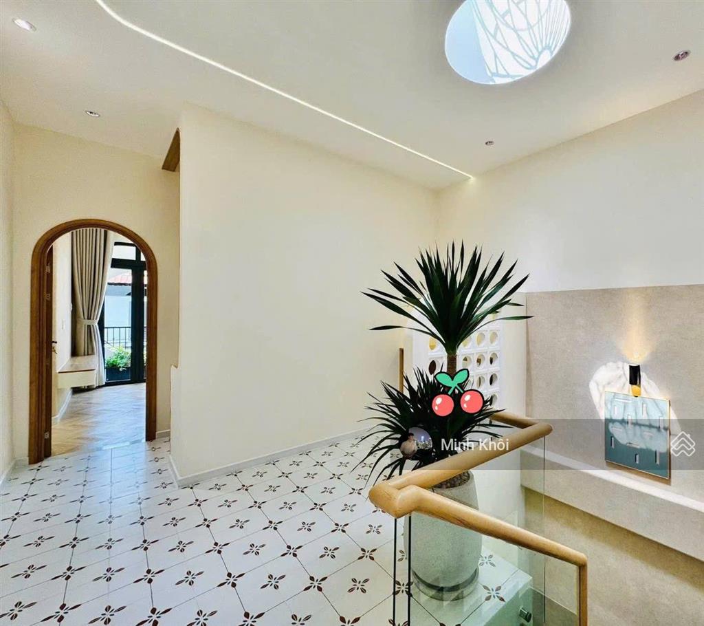 Chính chủ bán nhà phạm ngọc thạchq.3, 73,5m2, gần hồ con rùa. đang cho thuê 24 triệu