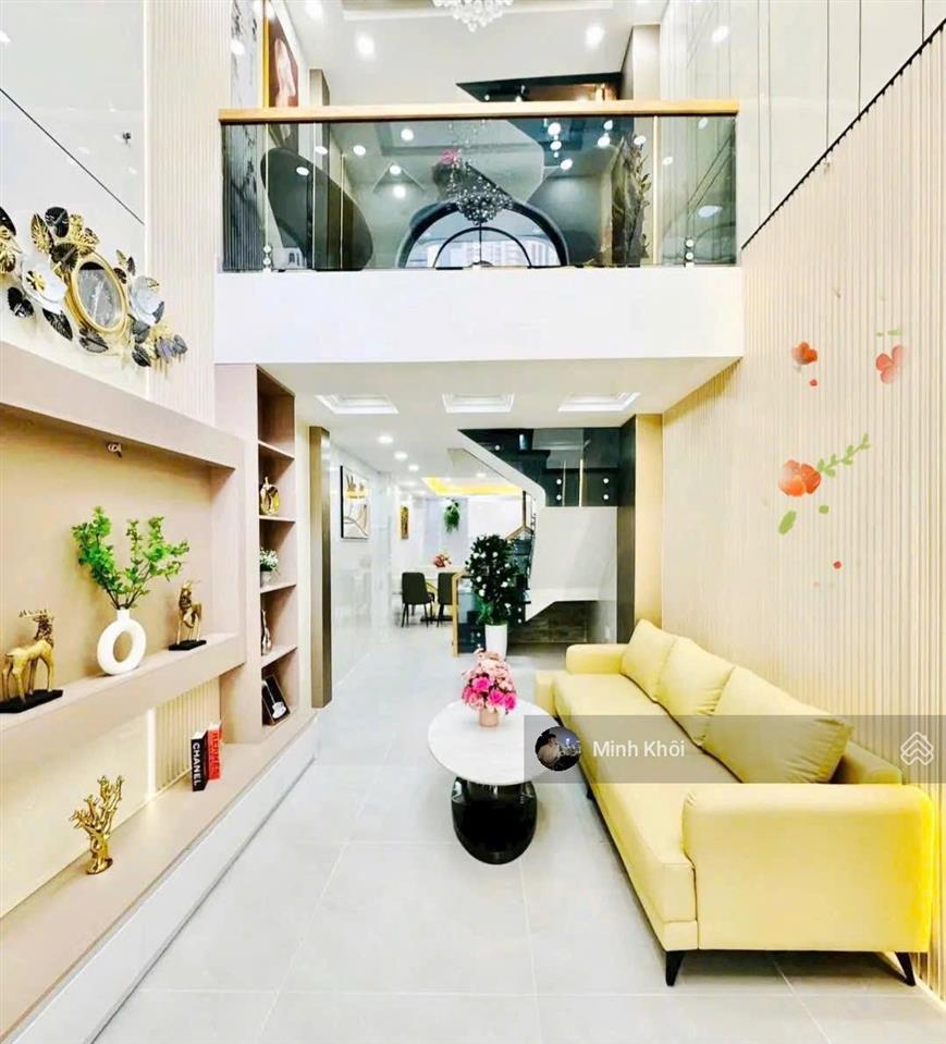 Nhà trung tâm phú nhuận đường hoa lan. giá 3tỷ299/70,8m2 gần coopmart rạch miễu. đang cho thuê 24tr