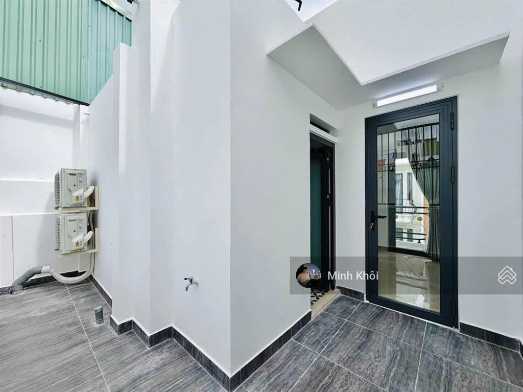 Mặt tiền khủng 5m, đường nguyễn đình chiểuq.3. 75m2, gần vincom 3/2, đang cho thuê 20tr