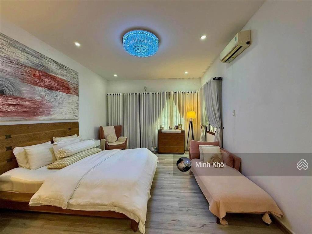 Siêu phẩm cmt8quận 3, diện tích sử dụng 80m2, gần công viên lê thị riêng, cho thuê villa