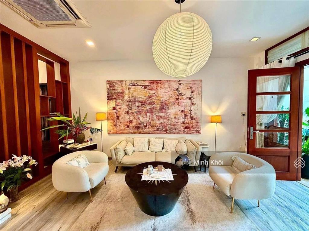 Siêu phẩm cmt8quận 3, diện tích sử dụng 80m2, gần công viên lê thị riêng, cho thuê villa