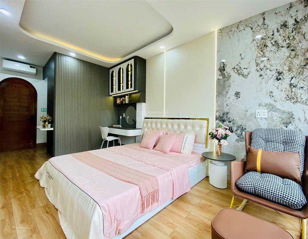 Cực phẩm giá đẹp 3tỷ890/70m2 ngay đường quốc hương  q.2. đang cho thuê 18tr cách đh văn hoá 100m