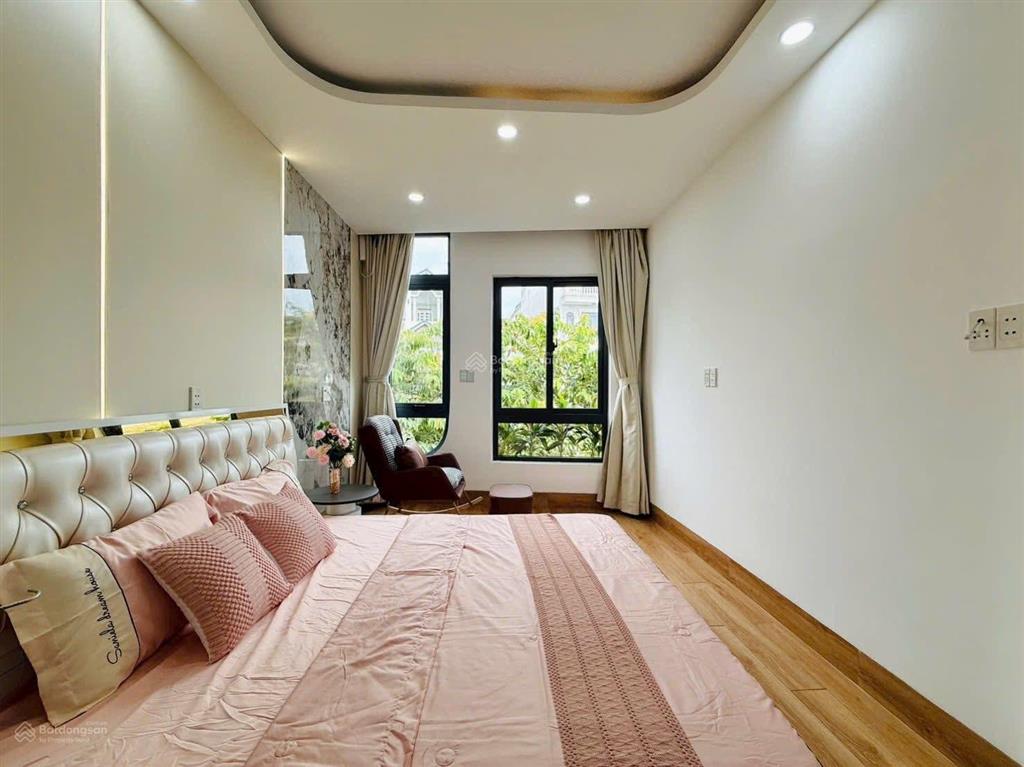 Cực phẩm giá đẹp 3tỷ890/70m2 ngay đường quốc hương  q.2. đang cho thuê 18tr cách đh văn hoá 100m