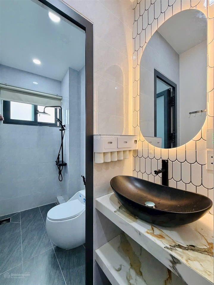 Cực phẩm giá đẹp 3tỷ890/70m2 ngay đường quốc hương  q.2. đang cho thuê 18tr cách đh văn hoá 100m