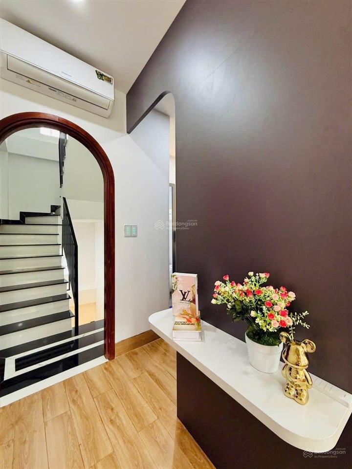 Cực phẩm giá đẹp 3tỷ890/70m2 ngay đường quốc hương  q.2. đang cho thuê 18tr cách đh văn hoá 100m