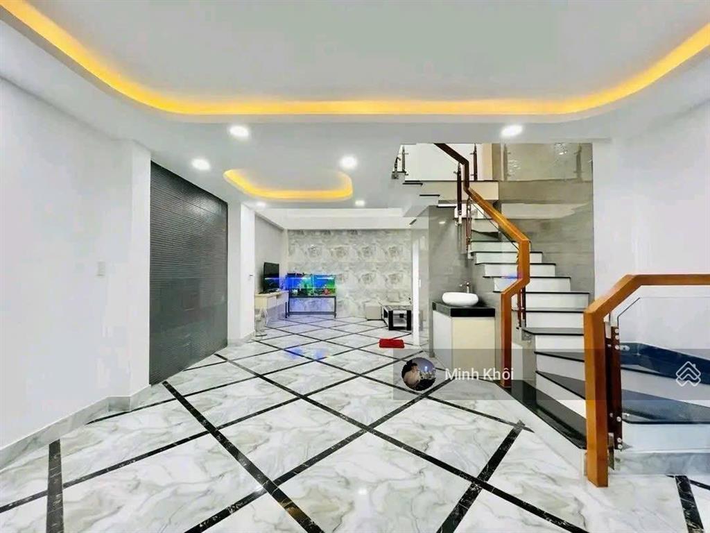 Giảm giá, 83.5m2, ngô văn năm  quận 1, gần cầu ba son. đang cho thuê 35 triệu/tháng