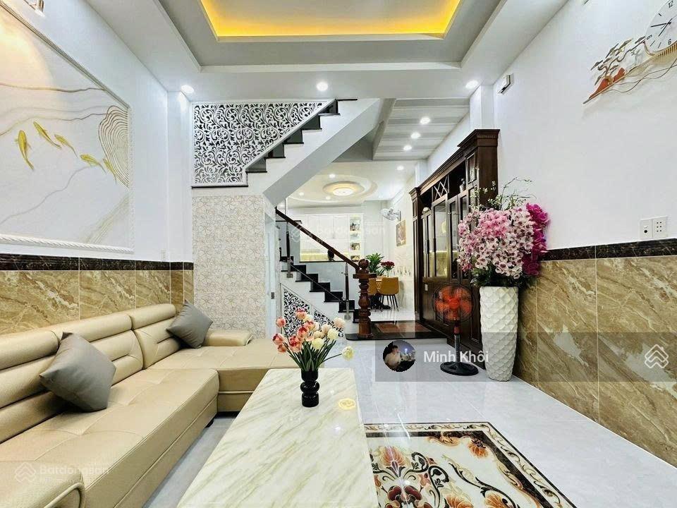 Đường 6,8m bùi hữu nghĩaquận 5. ngay chợ hòa bình. giá 3tỷ550/69m2, đang cho thuê 24 triệu/tháng