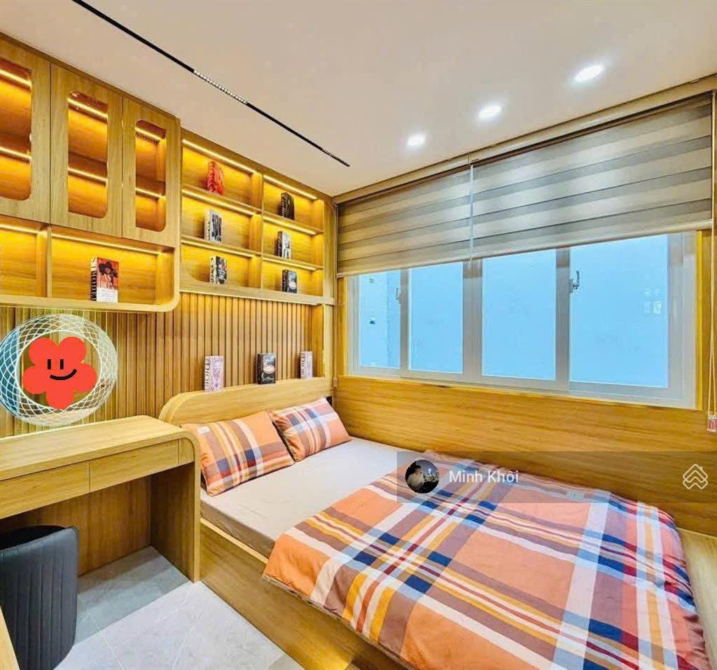 Bán nhà đường ô tô, cách mạng tháng támq. 10. giá 3tỷ730/78,6m2 gần chợ hoà hưng. cho thuê 22tr/th