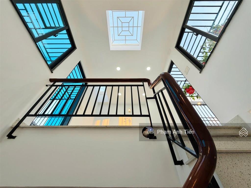 Siêu phẩm chân dài, đang cho thuê 24tr. đường trần quýq.11, giá 2tỷ299/77m2. gần bệnh viện chợ rẫy