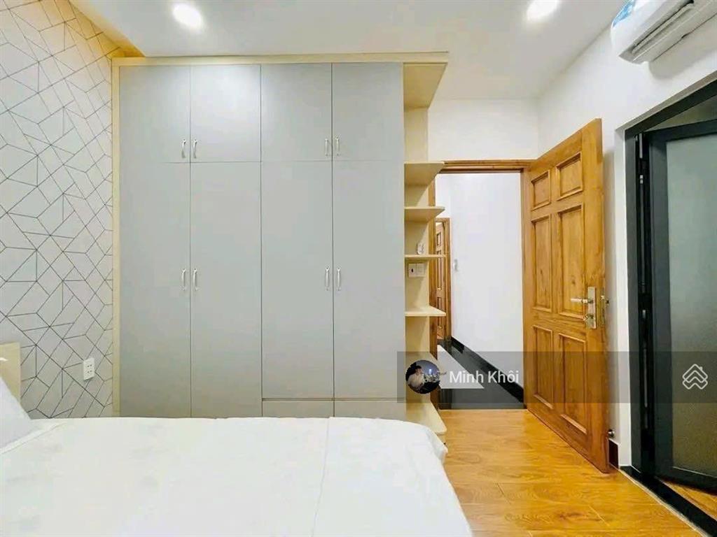 Giảm giá cho 83.5m2, ngô văn năm  quận 1, gần cầu ba son. đang cho thuê 35 triệu/tháng