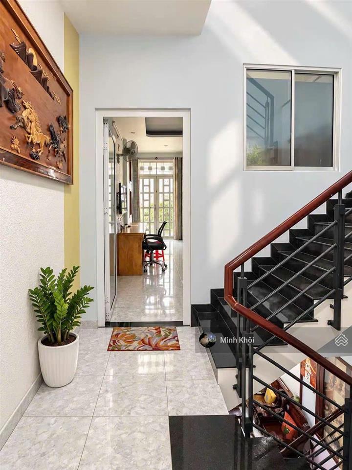 Nhà lạc long quân  tân bình 3 tầng, 58m2 bao sang tên, đang cho thuê 13 triệu/tháng