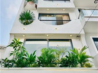 Chính chủ cần tiền giảm giá bán gấp nhà võ văn tầnq3, gần hồ con rùa,giá 4tỷ650/81m2,cho thuê 27tr