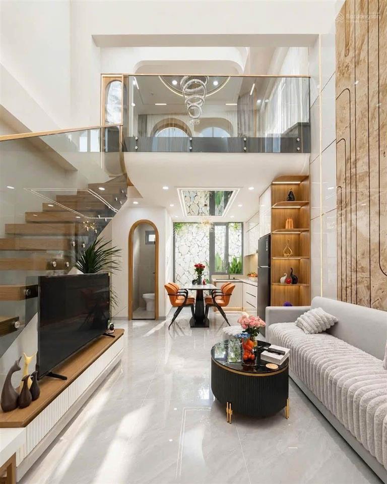 Chính chủ bán nhà huỳnh văn bánh, phú nhuận  giá 6 tỷ 020 / dt 60m2. sổ sẵn. hẻm 1 sẹc rộng 6m