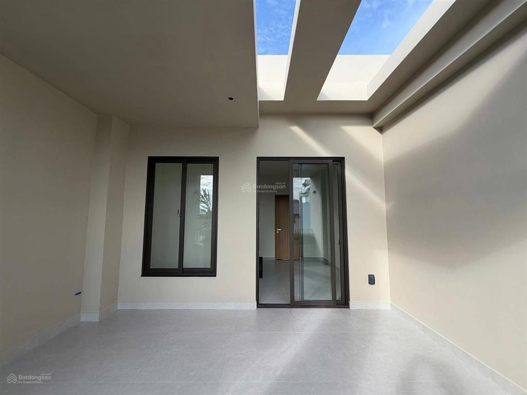 Cách trường giồng ông tố 200m. đường rộng 8m ngay nguyễn thị định  giá chốt 6 tỷ 590 / dt 68m2