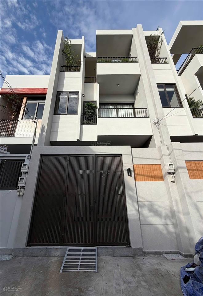 Cách trường giồng ông tố 200m. đường rộng 8m ngay nguyễn thị định  giá chốt 6 tỷ 590 / dt 68m2