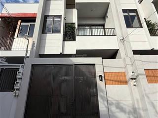 Tôi cần bán nhà đường nguyễn thị định, q2  giá chốt 3 tỷ 850 / 4,5mx15m. đường 8m xe hơi. sổ riêng