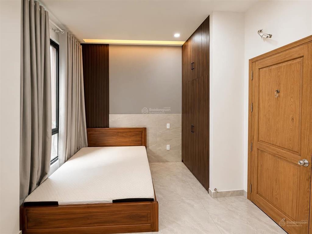 Nhà mới dọn vào ở liền ngay đường âu dương lân, q8  giá 6 tỷ 190 / dt 72m2. sổ riêng công chứng