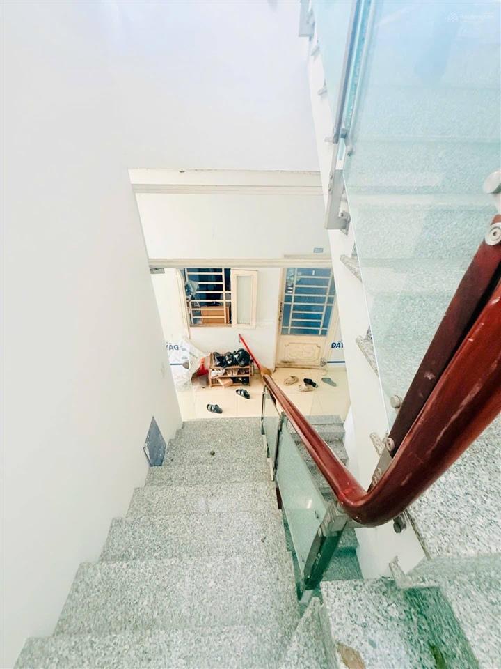 Chú phước về hưu cần bán nhà 1 đời chủ ngay tô hiến thành, q10  dt 80m2. sổ sẵn