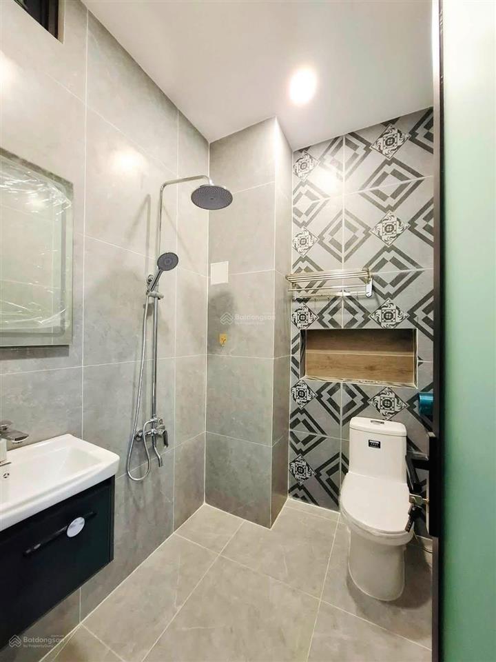 Nhà mt đề thám, quận 1. nhu cầu ở hay kd đều phù hợp  giá chốt 7 tỷ 350 / dt 60m2. sổ sẵn