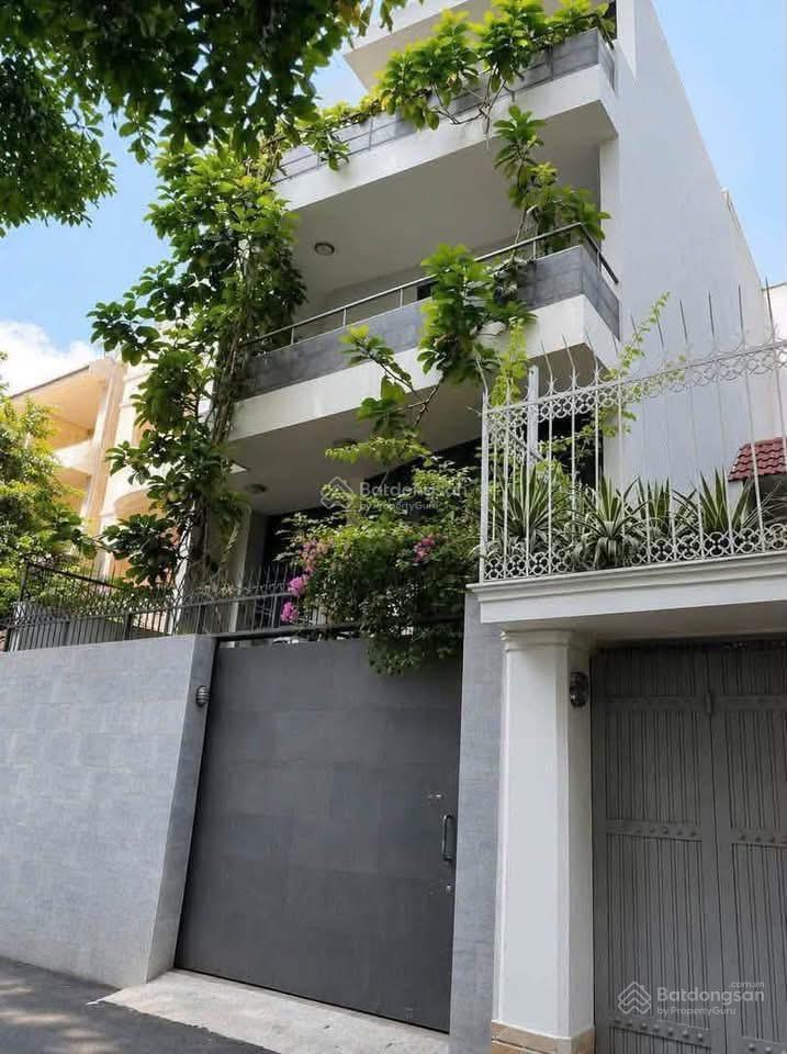 Bấm bụng bán căn nhà tâm huyết ngay đường số 3, cư xá lữ gia, q11  dt 120m2