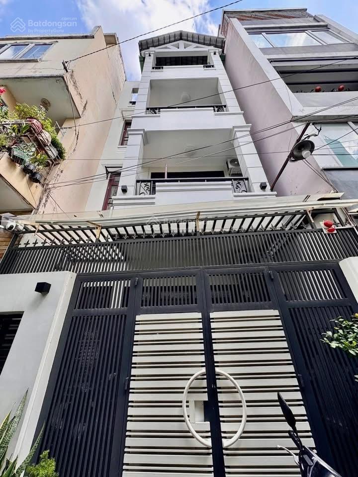 Bán nhanh trong tháng nên để giá rẻ 6 tỷ 890 / dt ngang 5m x dài 14m. đường phan văn trị. hẻm 8m