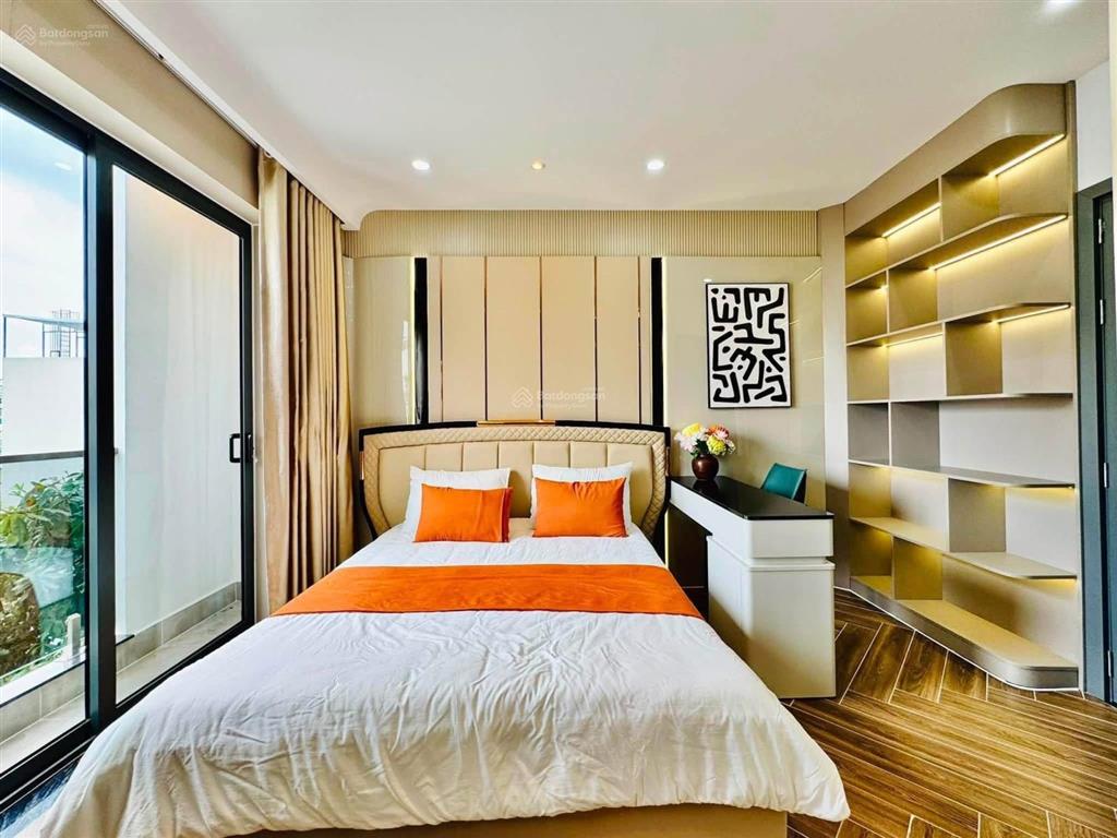 Sát siêu thị gigamall 1 phút đường số 18  giá bao công chứng 4 tỷ 790 / dt 80m2. sổ sách sẵn