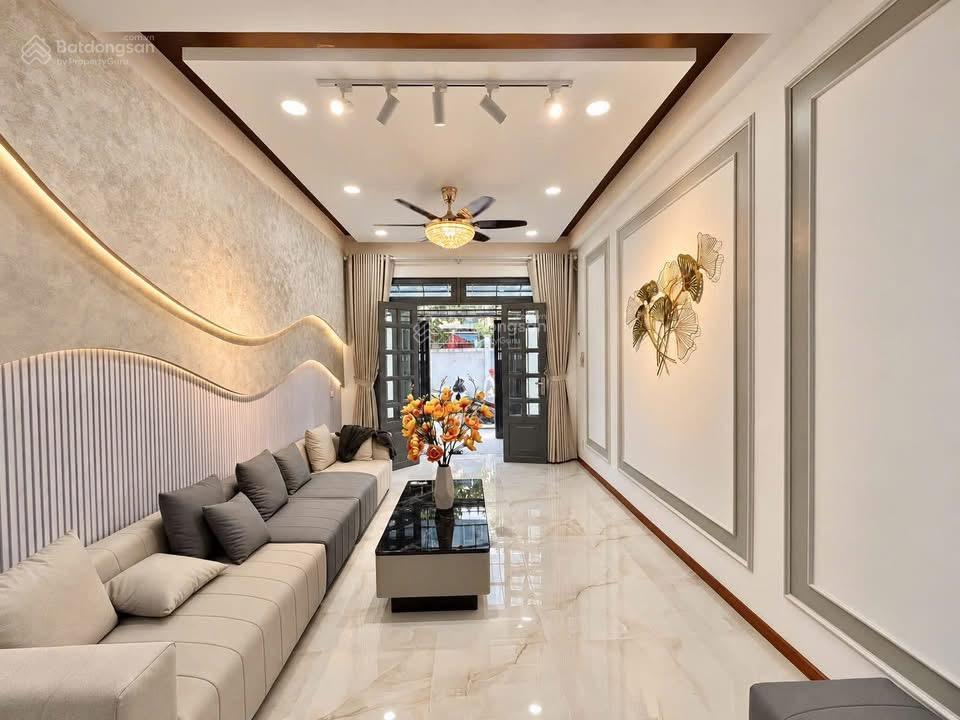 Gần chợ bà chiểu. đường huỳnh đình hai, bình thạnh  72m2 công nhận đủ. sổ sẵn