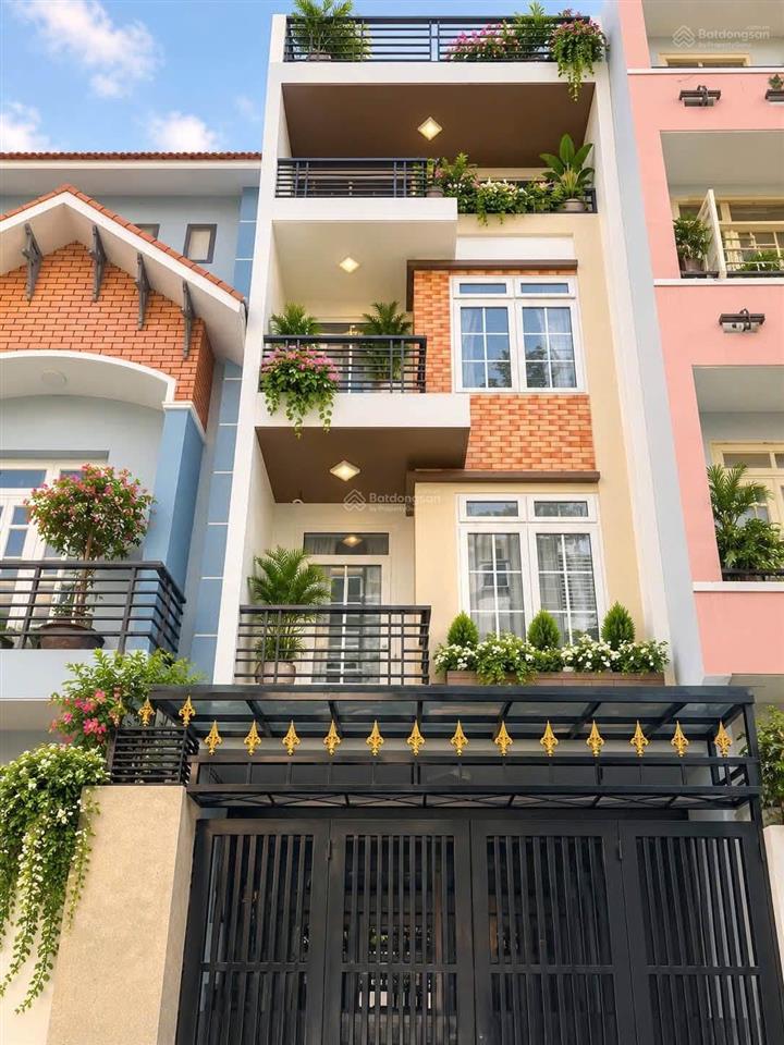 Gần chợ bà chiểu. đường huỳnh đình hai, bình thạnh  72m2 công nhận đủ. sổ sẵn