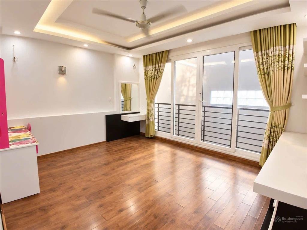 Sát giá thị trường / 88m2 công nhận đủ trên sổ. đường lý thái tổ hẻm 1 sẹc rộng 6m xe hơi