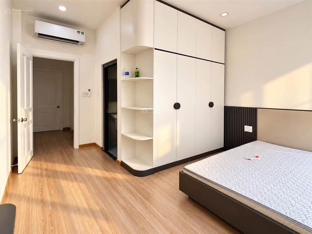 Nhà hẻm xe tăng 8m đường nguyễn trọng tuyển  ngang 4m x dài 20m. sổ hồng riêng