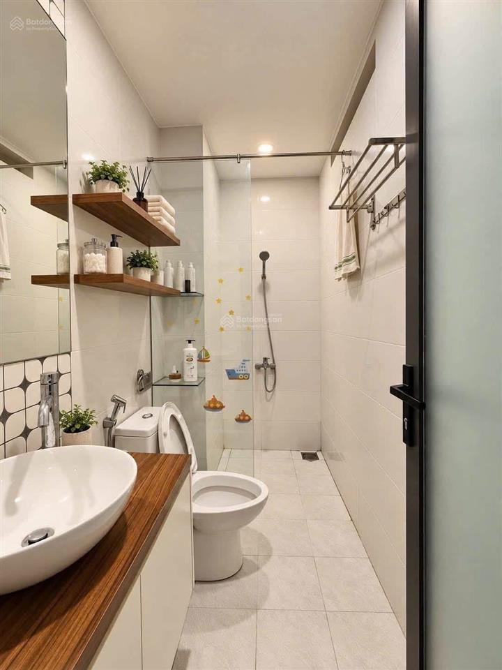 Giá chốt 4 tỷ 290 / dt 75m2 công nhận đủ đường minh phụng, q6  đường trước nhà 6m xe hơi tận cửa