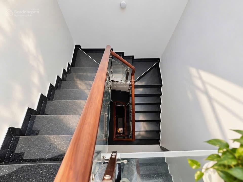 Nhu cầu bán thật nên để lại giá tốt chỉ 2 tỷ 980 / dt 70m2 công nhận đủ. đường gò dưa, thủ đức