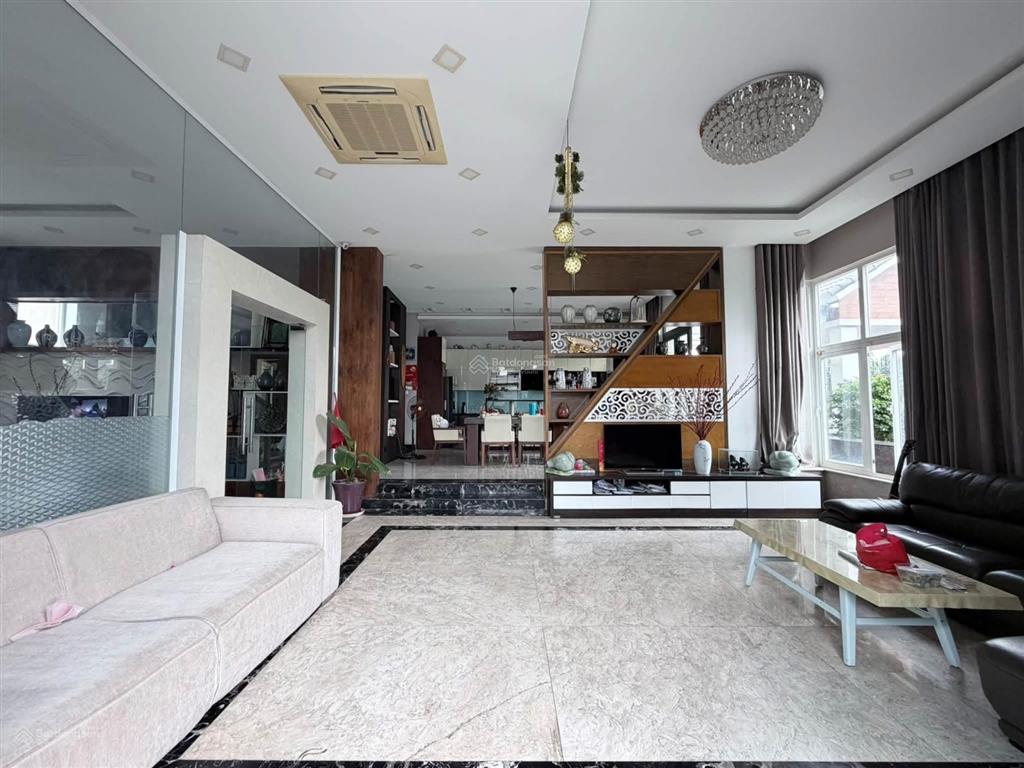 Bán nhà siêu hot tại tam bình, 220m2, 5pn, 6wc, 2 tầng