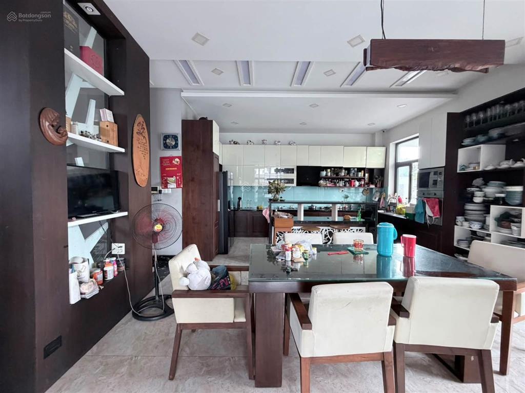 Bán nhà siêu hot tại tam bình, 220m2, 5pn, 6wc, 2 tầng