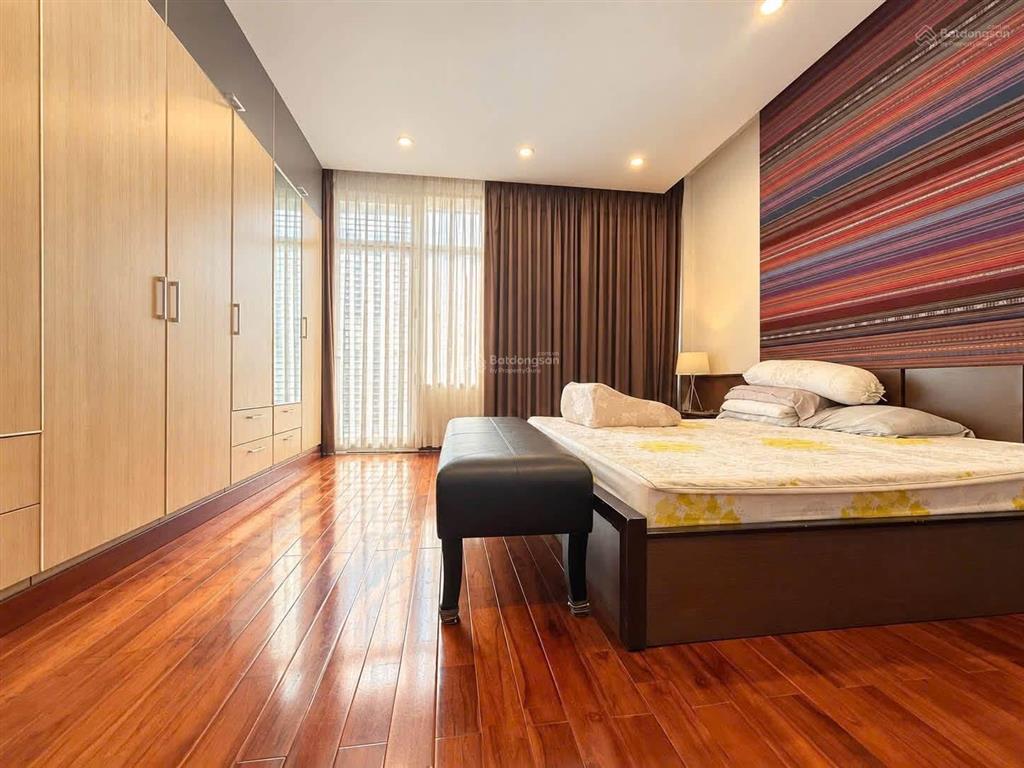 Chính chủ cần bán nhà nguyễn xí, bình thạnh  dt 75m2 công nhận đủ. đường 6m