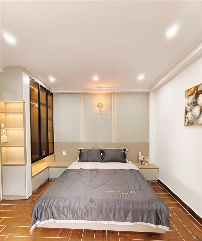 Bán nhà đẹp xuất sắc tại huỳnh tấn phát, 90m2